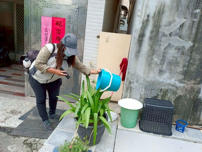 清除積水容器